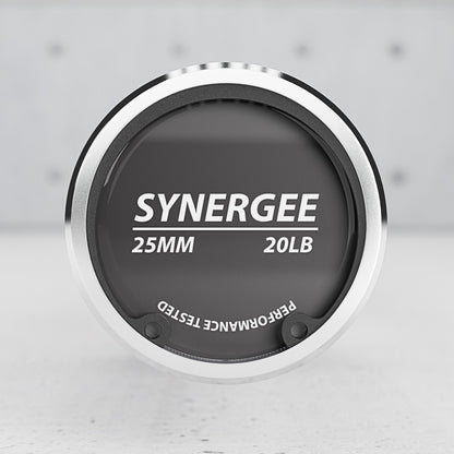 Synergee 25mm weight plate with a sleek black design and silver rim.